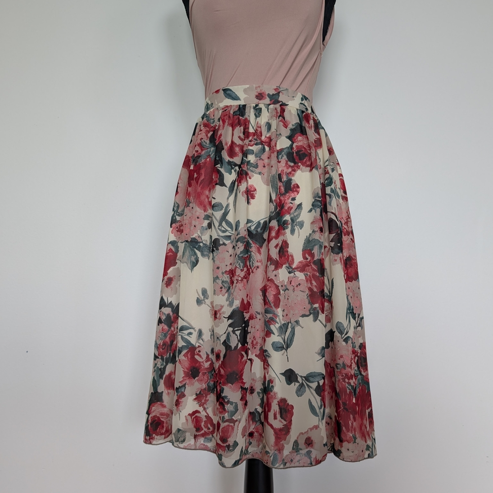 Cream And Red Flowy Floral Mikarose A-line Skirt Size M